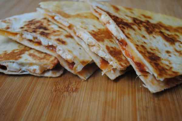 chicken-and-cheese-quesadillas-recipes-2