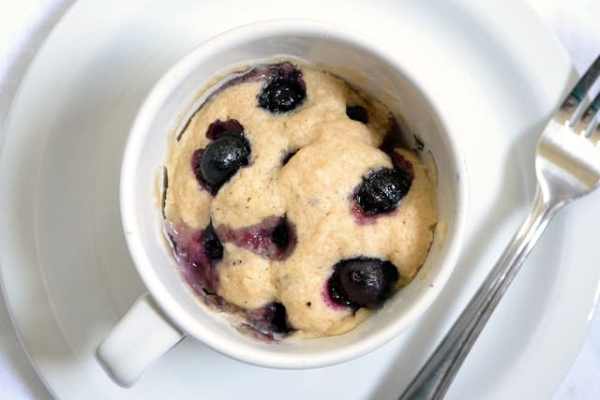 Microwave blueberry muffin mug
